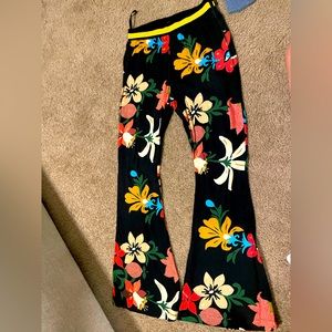Anthropologie Farm Rio- Floral Flare pants - Size Small - Worn Once